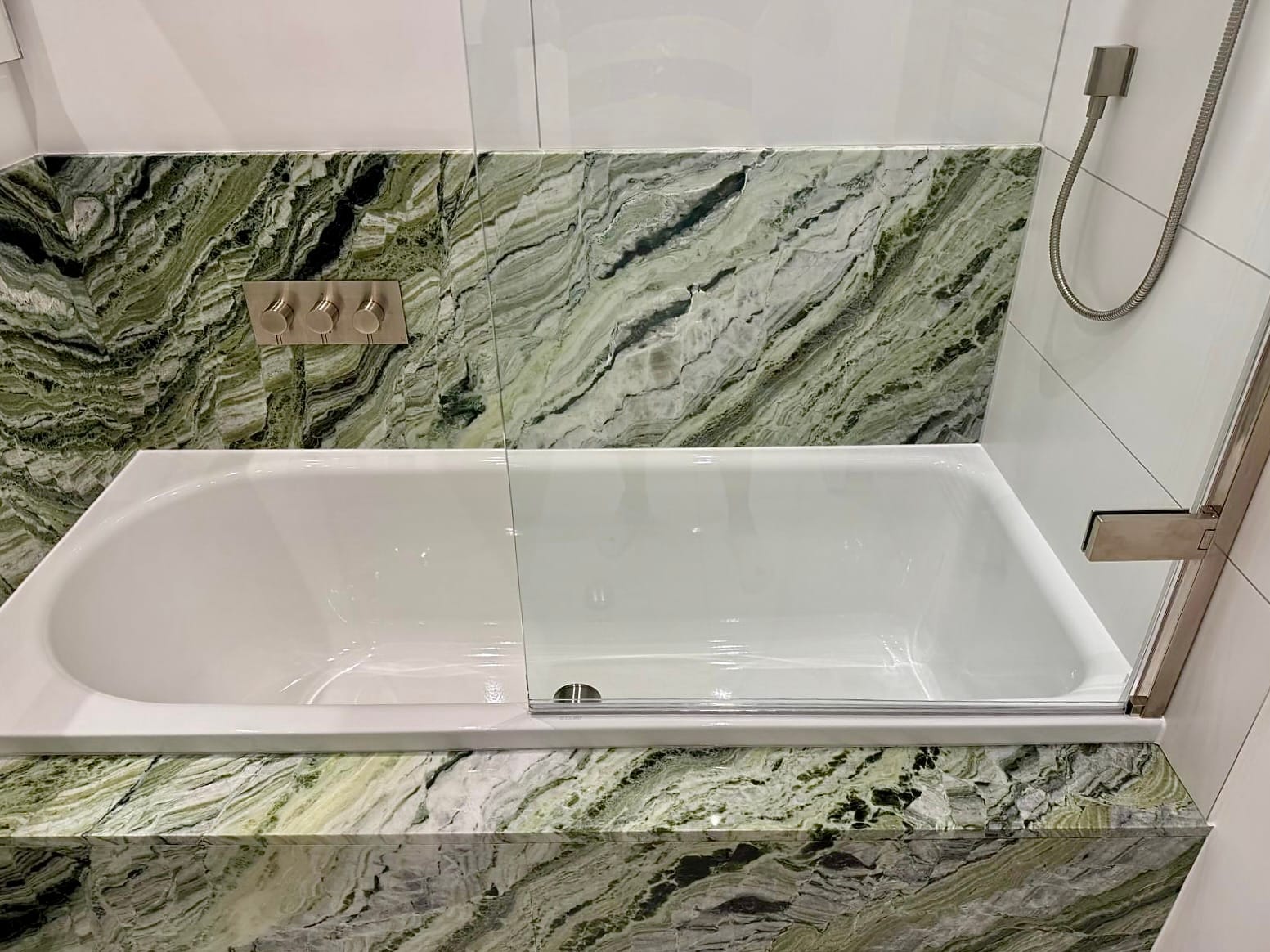 Apartment, Bayswater